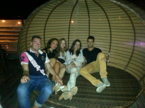 Mari_rosal's tweet photo. @Antonio92Rosal @Pelinees @cristinadabriob @Antonio92Rosal http://t.co/wFkc0JgMTB