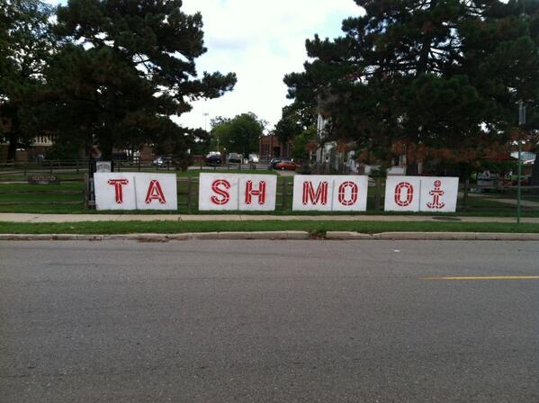 SuzanneVier's tweet photo. Tashmoo going on now on belle isle!!!! Be there! #tashmoobiergarten http://t.co/J8ggJRRFGR