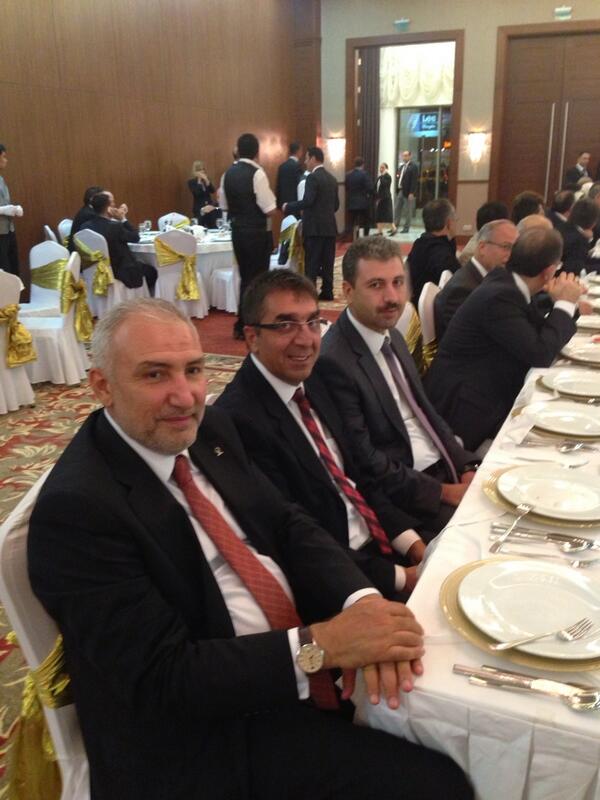 Malatya'da sayın başbakanımızın onuruna verilen yemekteyiz. @aaydin02 <a href="/abuzergksu/">Abuzer Göksu</a>