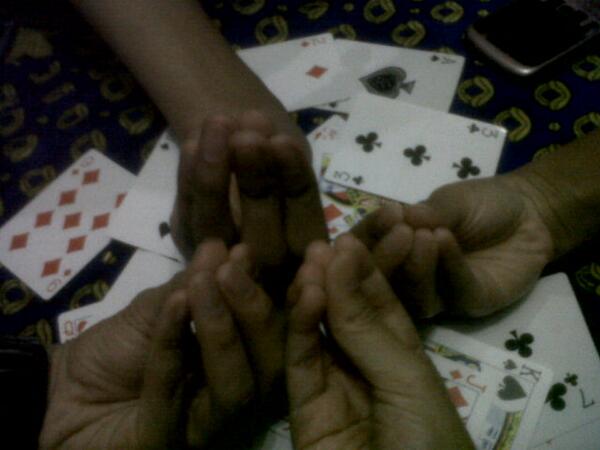 ipasatu13's tweet photo. Guys hayu main banceng http://t.co/iMssRtQIZ1