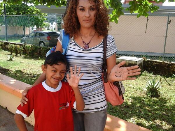 GenteConCorazon's tweet photo. No se les olvide subir su foto para la campaña #pintaunasonrisa por el #DiaInternacionaldelaPaz http://t.co/CUJyN2LoKo