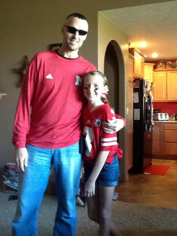RobbieTheWolf's tweet photo. Dad daughter day going to the Huskers! #GBR http://t.co/bihc81w23q