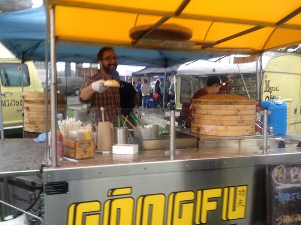 insight_project's tweet photo. From workshop to food cart! Love it! RT @fidelgastros: Look who's here @KylaZanardi @insight_project @gongfubao http://t.co/lANpodq3Q0