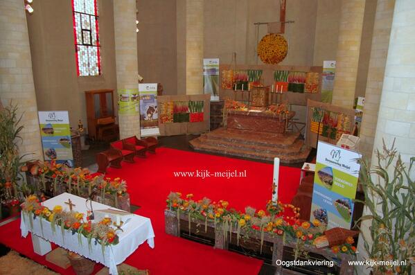 Als je niet naar de oogstdankviering kunt gaan . Kijk dan op kijk-meijel.nl