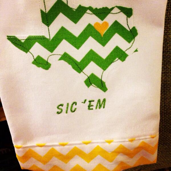 luckyladywaco's tweet photo. #sicem #sicembears #dishtowel #spicevillage #sironiawaco http://t.co/inAjQzgagT