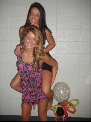 BUt_tEkCQAAwbxs.png:large