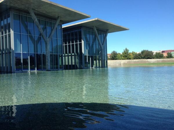 Ginspot's tweet photo. @themodernfw Great brunch today. Love the new menu, our server Patty &amp; the view. And wow on the wedding cookies. http://t.co/d29ueee39X