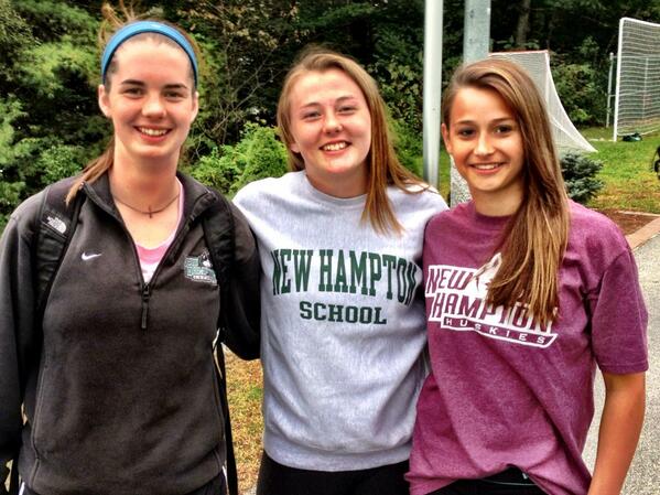 andrewmenke's tweet photo. @alishagilbert15 @AllieMunroe3 @jaynelewis24 after big @NHSHuskies soccer win v Proctor! http://t.co/kbMJXISdB2
