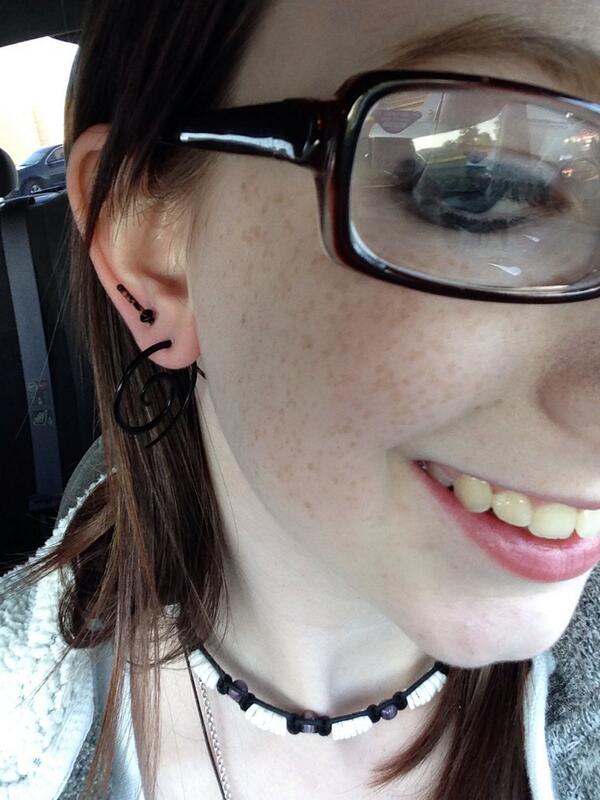 StrideitSassy's tweet image. (( unf #exceptilookgross ))