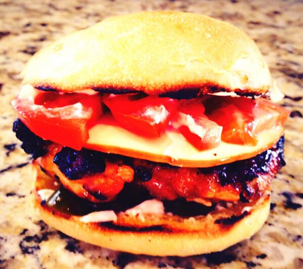 roejeff's tweet photo. Mmmmmm....Chipotle Maple Chicken Burger with Smoked Gouda and Jalepenos on a Roasted Garlic Ciabatta Bun. http://t.co/YAnLpnGz9s