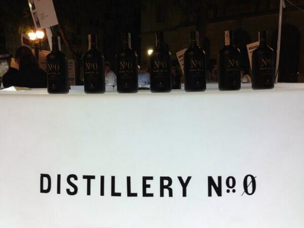 Nit de <a href="/Gin_0/">Number 0</a> a #Tarragona #SiccatBibitor <a href="/SantateclaTGN/">Santa Tecla Tarragona</a> a full