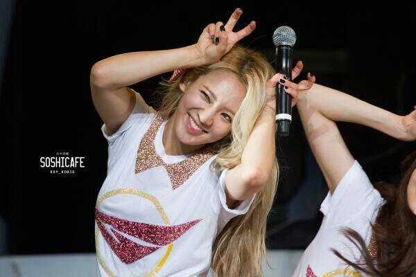 melodiary_store's tweet image. Happy birthday eonni^^ stay healthy and keep ur hair blonde! #ItsHYOursDay