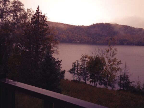 Birds are singing, a glass of red wine #colorful-weekend #moetreal #rsvpmagazinemontreal