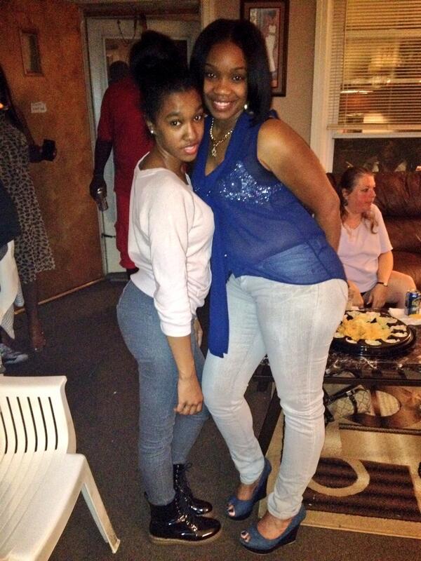 _JusTati's tweet photo. Me an my cousin http://t.co/1VZMtysHJY