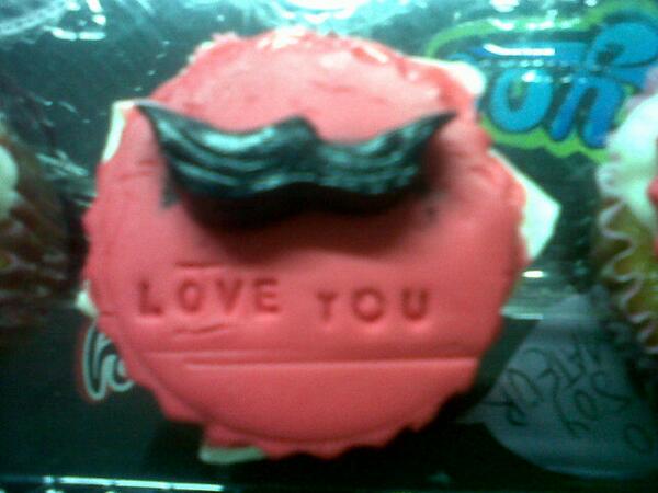 tatiarango28's tweet photo. Gracias amiga yo tambien te amo@DanielaGomez08 ;) http://t.co/R0D3uonVq2