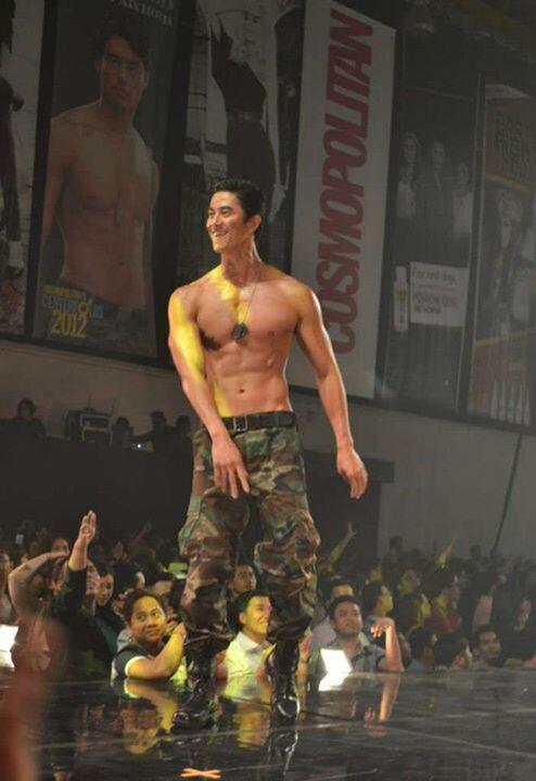 itzmealfie's tweet image. #JuneMacasaet .... @cosmo_ph  #cosmobachelorBash2012 ... #freeticketpleassee