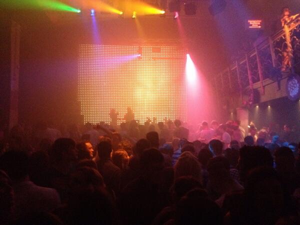 TomBeale_'s tweet photo. Newcastle smashed http://t.co/jDdoiwvJb7