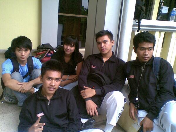 DEMO 2009 cc : Kang @uzzie_zie <a href="/mirzaa_auliaa/">mirza aulia</a> @serdadumerah15