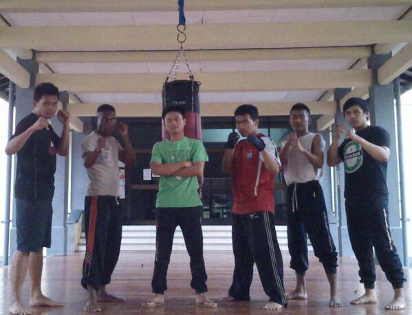 Latihan Sehari-hari (mandiri) <a href="/mirzaa_auliaa/">mirza aulia</a> @uzzie_zie @serdadumerah15 <a href="/HanifH4nsz/">hanif putra </a>