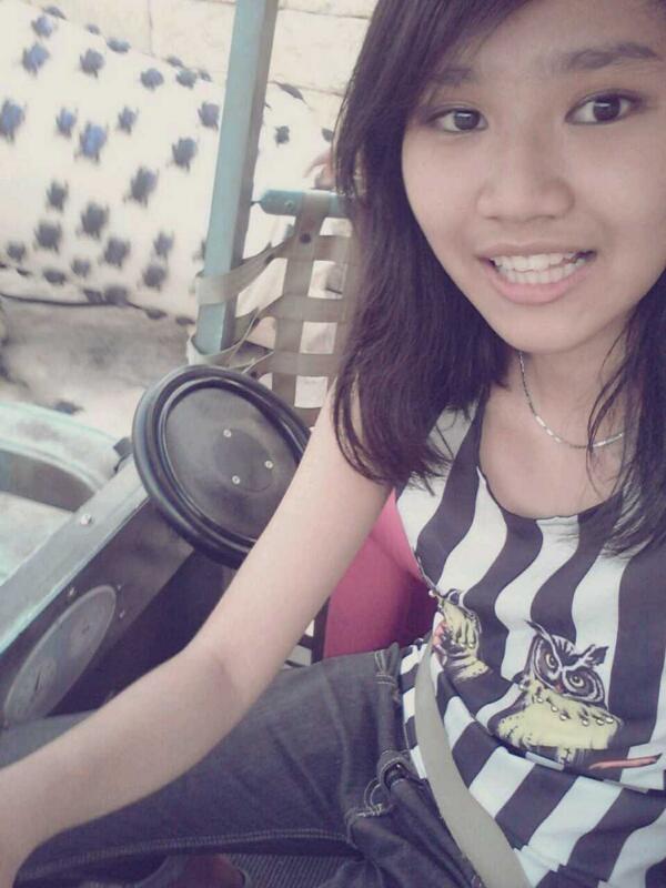 haidaa_'s tweet photo. buwuks nye keweta awackss! ! ! tukar keweta lah badigol gigi! http://t.co/EZtc1n439s