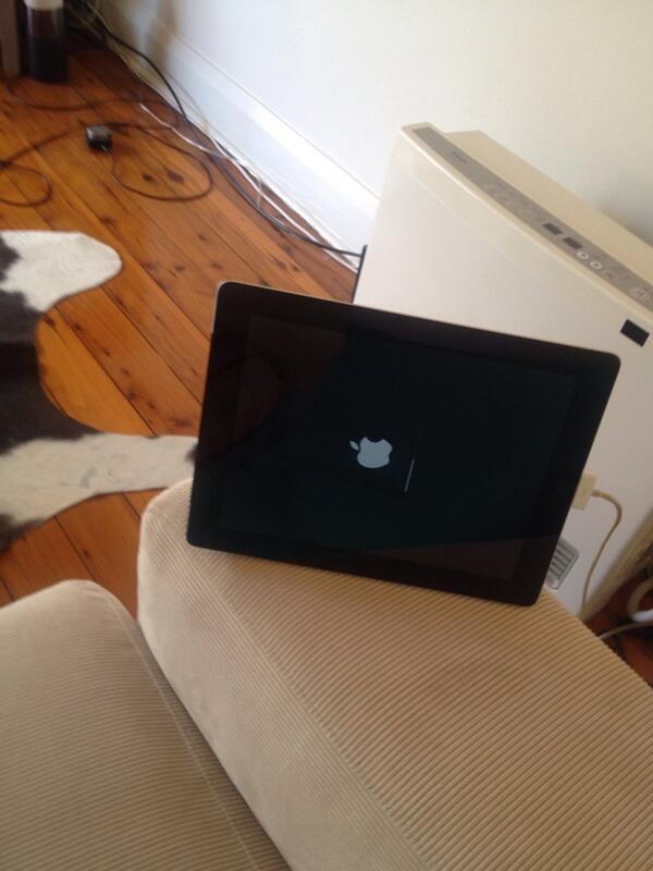 ollywilton's tweet image. It's the 2013 Sunday equivalent of cleaning the car #dadprojects #iOS7