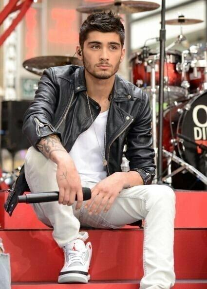 ShaayNJH's tweet photo. Is so sexy i love you Zayn http://t.co/NwbMGsxxyh