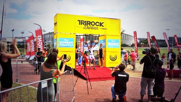 Tri_trav's tweet photo. RT"@Shuffle_Tri: @notmikedavidson Wins @TriRockSA In a time of 4:06:18 Well Done Buddy http://t.co/paieJpfpqx" @Troisport