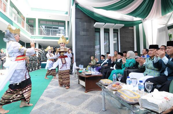 Peresmian Kantor DPW