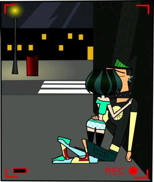 TotalDramaPics's tweet photo. Caught in action... #Gwuncan #TDCouples #GwenxDuncan #TotalDrama #TotalDramaAllStars #TDAS http://t.co/3gMpFhW4ai