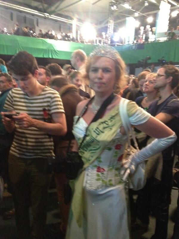 #grüne Weinkönigin Claudia die 1.  : "Hauptsache die FDP ist raus" #BTW13 #zdfwahl