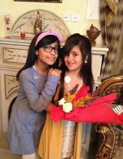 Sara1hamadS's tweet photo. مع حبيبتي النجمه المبدعه ريما العثمان❤❤

أحلى يوم وأحلى مفاجئه زيارة خالتي أم ريما لنا وبناتها ريوم وجود http://t.co/HseF3hb3qn