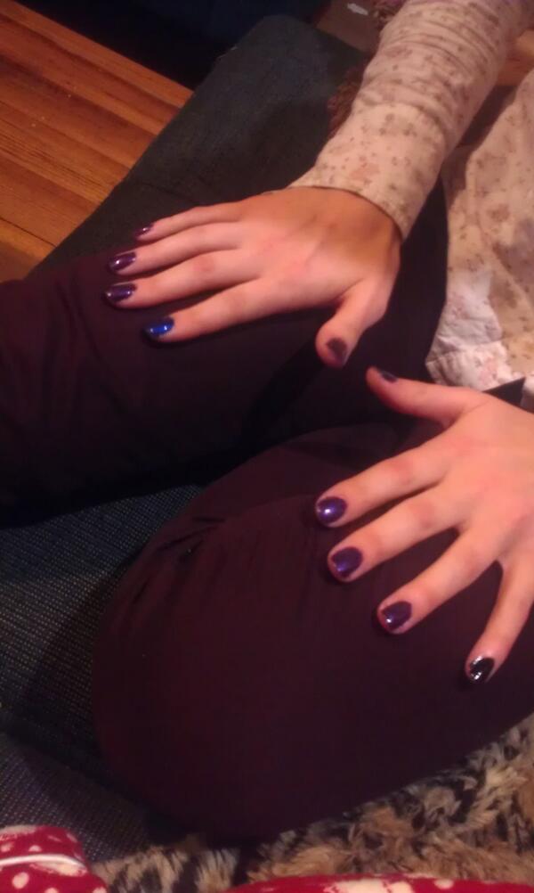 RaspberryHatter's tweet image. Watching vacuous Hollywood films and painting nails w/@K1R1Sullivan because we're worth it.