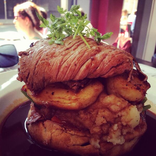 In need of some Sunday lunch ? Look no further a roast &amp; a glass of vino for £10