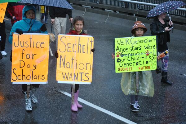 TalkingDogCo's tweet photo. Strong messages at #WalkforRec2013 #vancouver http://t.co/q6YbGCD8Lg