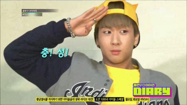 V_RaVi_v's tweet photo. 감ㅃㅃ 보고싶어도 울지마럭 다시돌아온다! http://t.co/Vo8HS5uv5Z
