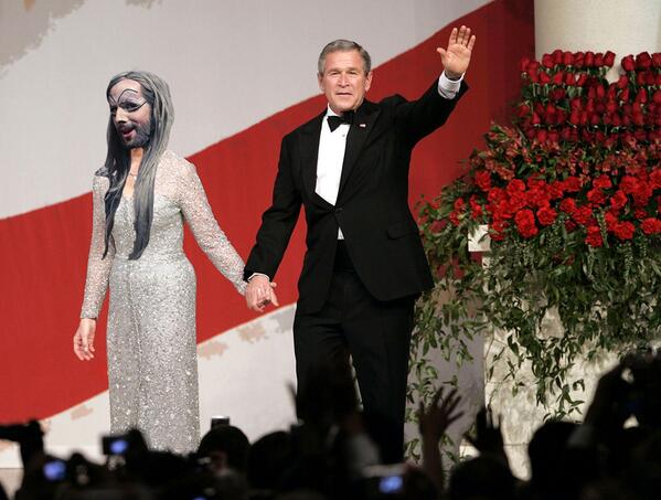 trashqueen's tweet image. @laurawbush be all like &apos;bitch stole my look&apos; 
stole yo man while I was at it, too
#REFERENCEPOINTS #INAUGURALLOOKS