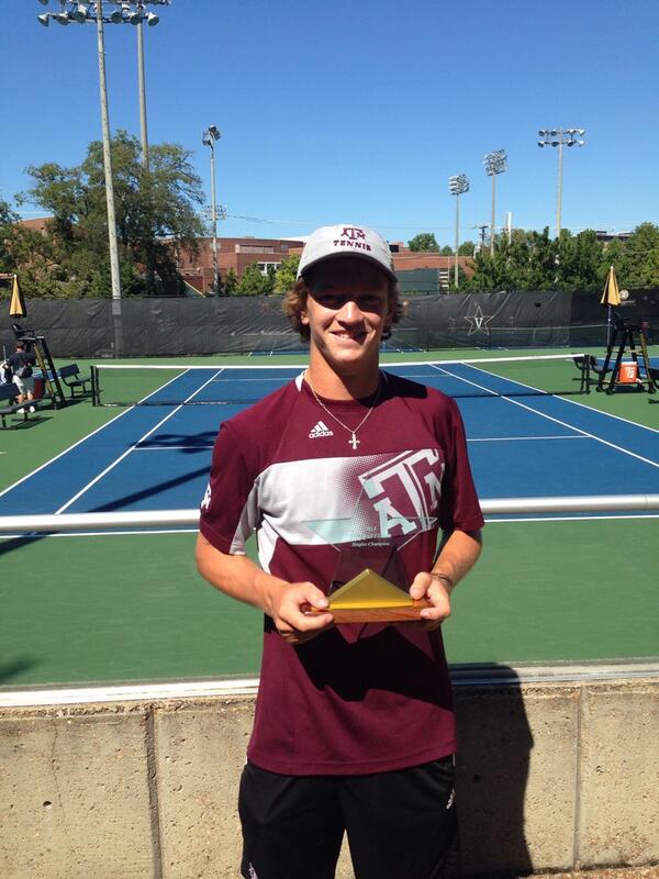 aggietennis1's tweet photo. Congrats to Harrison Adams for winning the SEC Fall Classic over Austin Smith 6-4,6-0 #aggietennis #bigboytennis http://t.co/MCgLw8hU3G