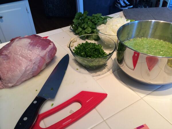 PulpandGrind's tweet photo. Coming soon! A mean green hot chili with a whole lot of pork shoulder! http://t.co/2olVviidzq