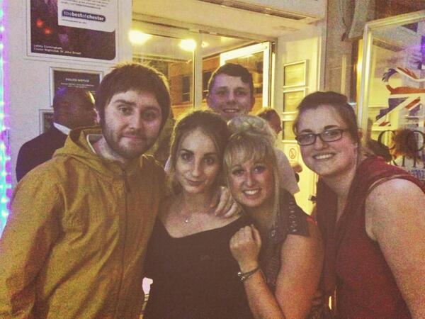 EmSharpes's tweet image. @EmSharpes @MaryLouNotman @HodgkinsonEllie #jay #ChesterFreshers #cruise #beanschester #inbetweeners