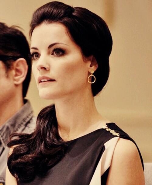 TheFemaleXavier's tweet image. "Not only is @A_WarriorsDeath fierce, but she's gorgeous as well."