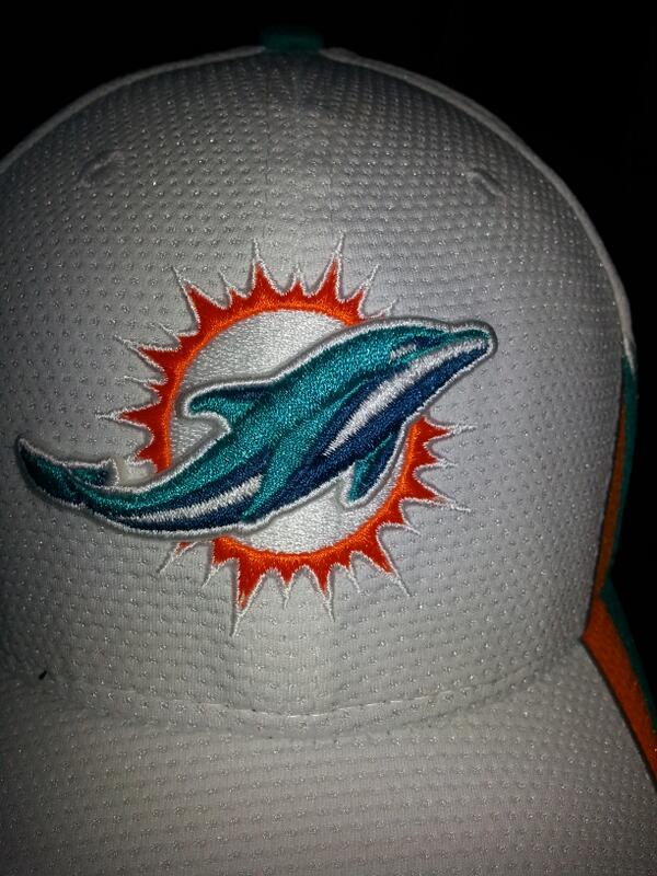 TavaresBrett's tweet photo. Dolphins win again http://t.co/tjefPfuFmk
