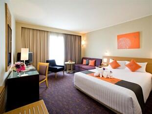 bookBanyanTree's tweet photo. http://t.co/hzhyHYrte9 Novotel Bangkok On Siam Square Hotel promotion and offers http://t.co/e4y8dLEdIf