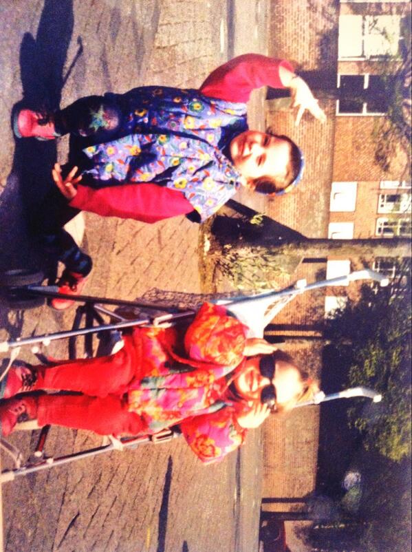 boknapen's tweet photo. Sisterhood ❤️ @ElkeKnapen http://t.co/LJ0mDFs6DU