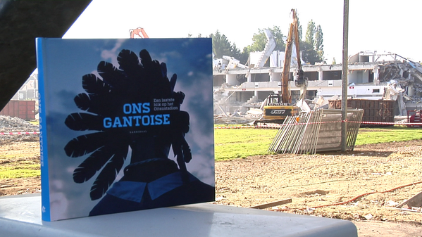 TomVanRompaey's tweet photo. Ons Gantoise, een laatste blik op het Ottenstadion. Reportage vanavond in AVS Nieuws. @KaaGent @avsredactie http://t.co/URpWgbq2bb
