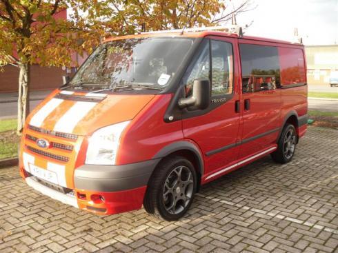 GYVanCentre's tweet photo. Ford Transit Sport 2.2TDCi 140ps 6-Seat Combi Van (2011) in Red (Manual) £16,995 http://t.co/ndOpRmkyXo http://t.co/PAZvC0G2rm