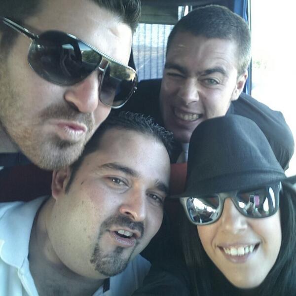 CharangaPataNeg's tweet photo. Los musicarros para Córdoba @peloto92 @AntoLopezCoca @laurasaxo @lopez_tolo 

---
---
Enviado por WhatsApp http://t.co/iefGrNrCAB