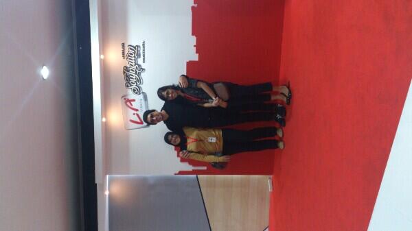 NadiaHarahap's tweet photo. @karinayudhi itu kitaaa RT @LAlights: Naah lg pada asoy meet n greet bareng Jamie Adhytia nih Bro! #LASoulnation http://t.co/Oog9XebA5A