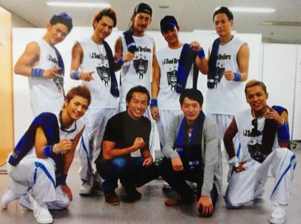 ryosuke_irie's tweet photo. ふらーって地元で買い物してたらまさかのE-girlsの握手会やっててびっくり。
早くLIVE行きたいなー来年は三代目の単独ツアーから開始だー！！
BLUE IMPACT!! http://t.co/Pekx1D9v7W
