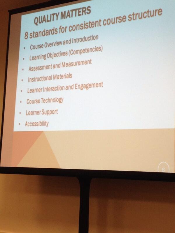 good_deirdre's tweet image. Techie brings diff laptop and ppt visible! #TPtech