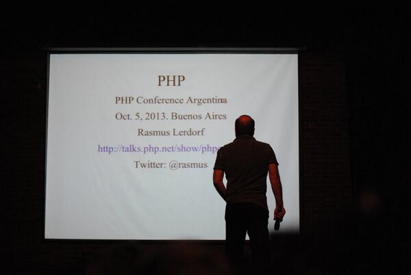 jparedes's tweet image. Creo que esta foto debería ser el afiche de #PHPConfAr (creditos: @princessmx) // cc: @phpconferencear